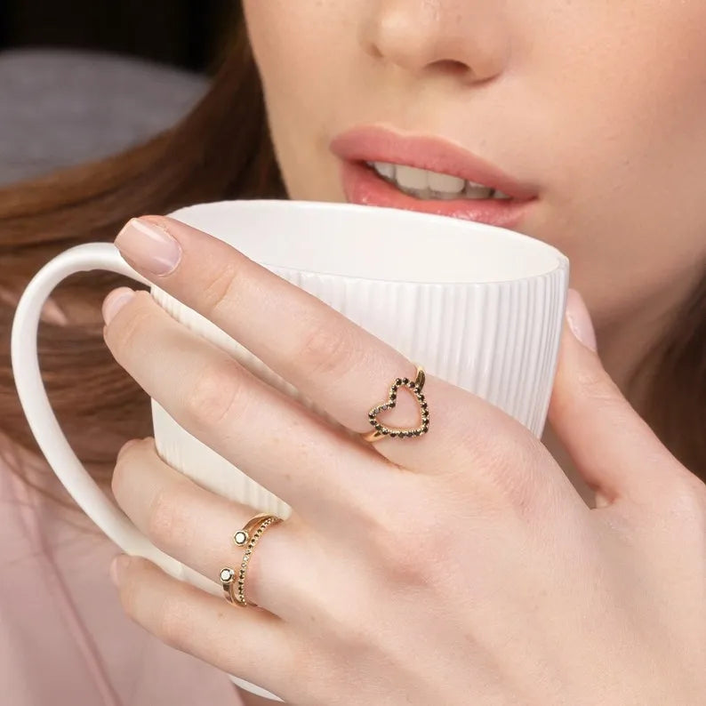 Gold-Plated Open Heart Adjustable Ring with Black Zircon Crystals – Women’s Romantic Jewelry | Yumi Jewels