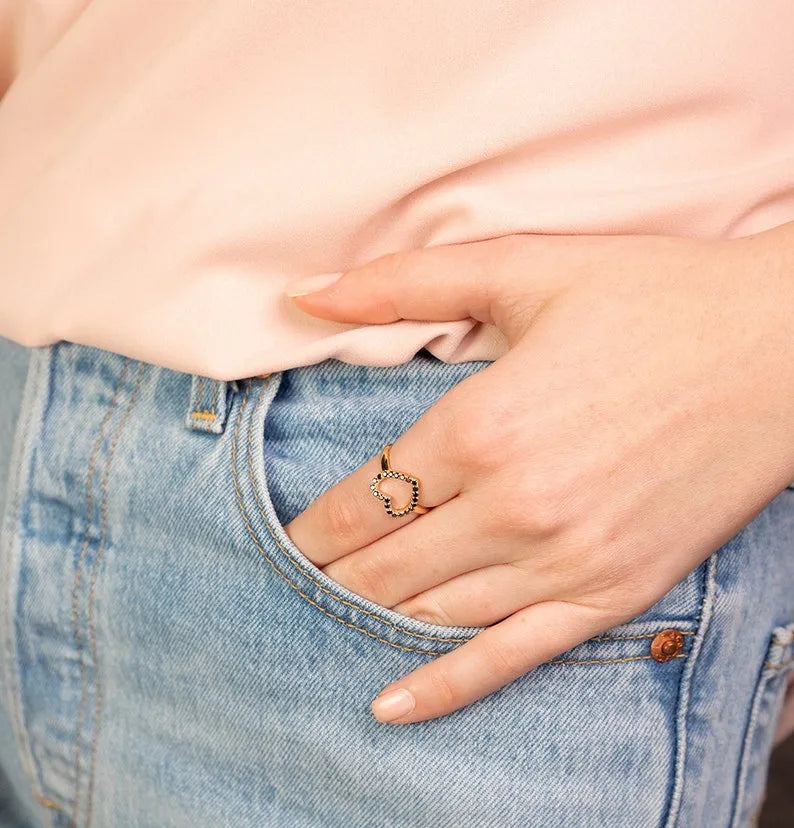 Gold-Plated Open Heart Adjustable Ring with Black Zircon Crystals – Women’s Romantic Jewelry | Yumi Jewels