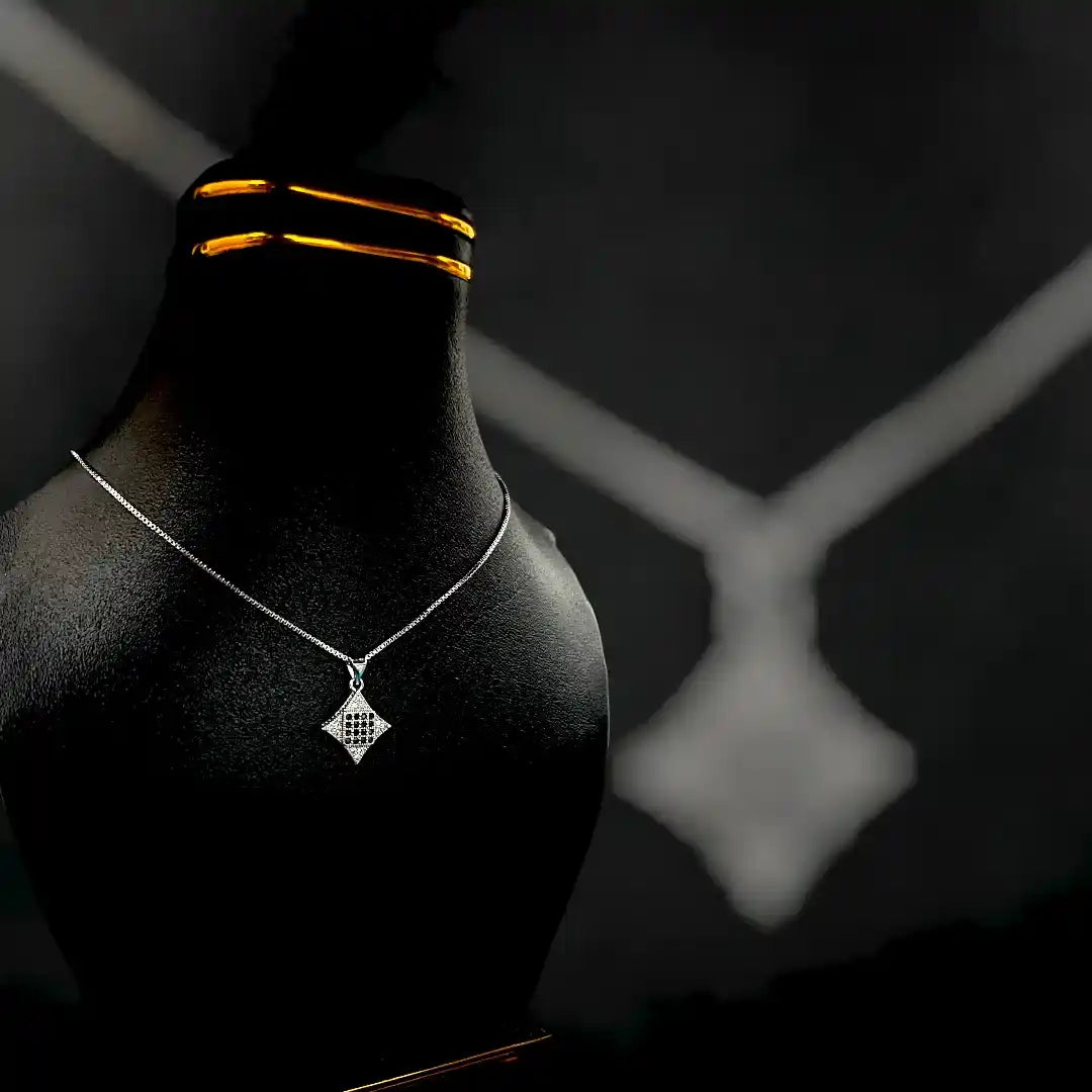 Silver Diamond-Cut Pendant Necklace for Women – Adjustable Minimalist Chain | Yumi Jewels Pakistan
